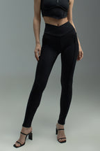 Laura Leggins